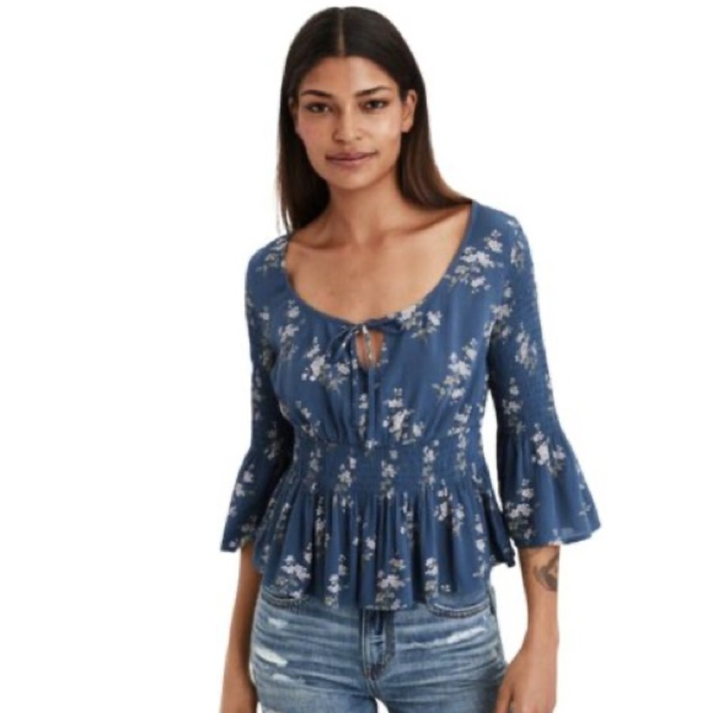 American Eagle Blue Floral Smocked 3/4 Quarter Length Sleeve Blouse Size XS